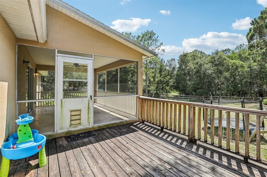 For Sale: $425,000 (3 beds, 2 baths, 1644 Square Feet)