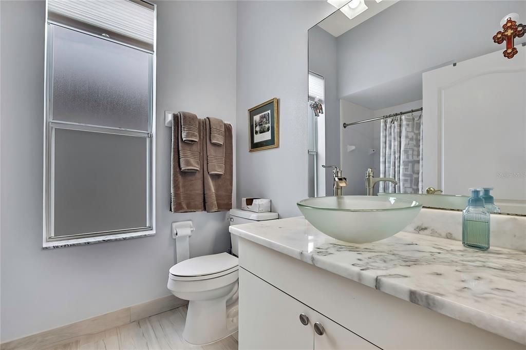 合同活跃: $620,000 (4 贝兹, 3 浴室, 2476 平方英尺)