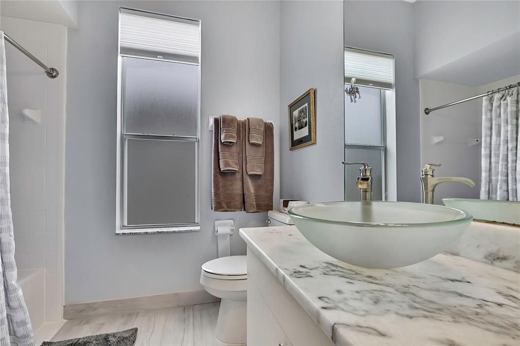 合同活跃: $620,000 (4 贝兹, 3 浴室, 2476 平方英尺)