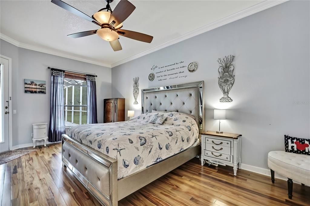 合同活跃: $620,000 (4 贝兹, 3 浴室, 2476 平方英尺)