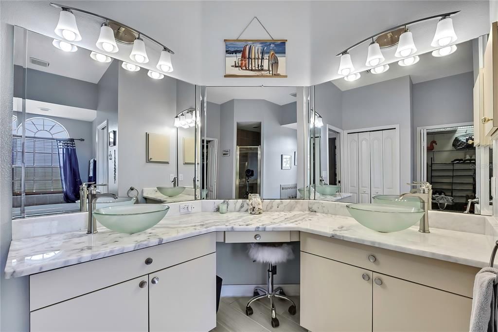 合同活跃: $620,000 (4 贝兹, 3 浴室, 2476 平方英尺)