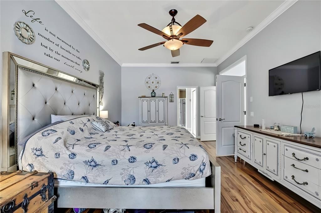 合同活跃: $620,000 (4 贝兹, 3 浴室, 2476 平方英尺)