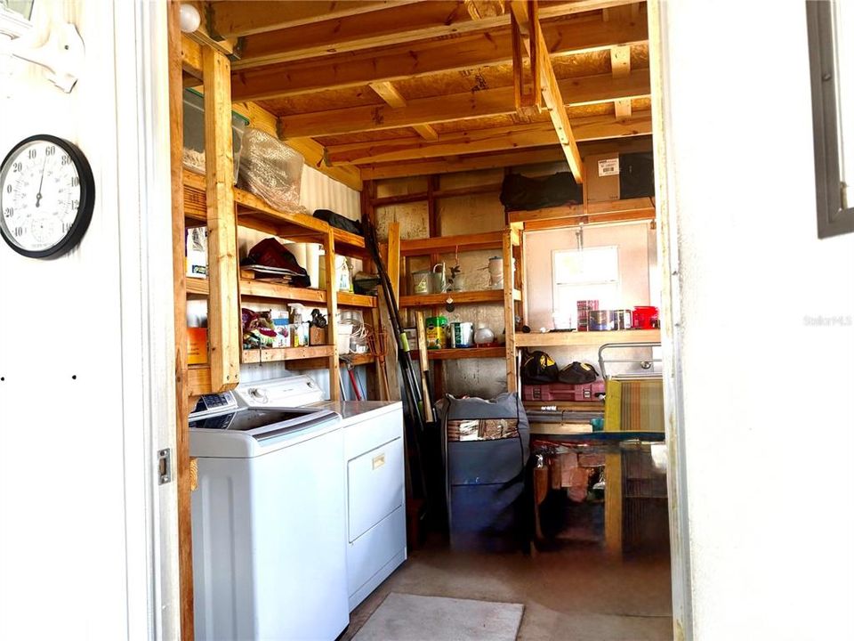 На продажу: $164,500 (2 спален, 2 ванн, 1056 Квадратных фут)