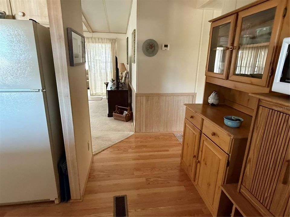 На продажу: $164,500 (2 спален, 2 ванн, 1056 Квадратных фут)