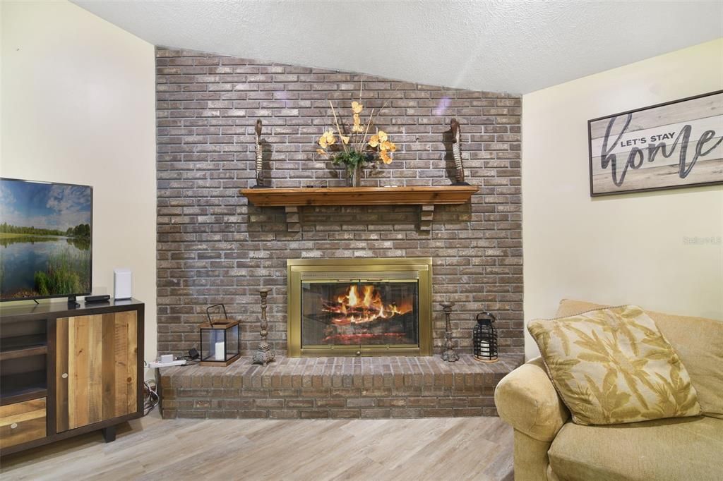 For Sale: $419,900 (3 beds, 2 baths, 2651 Square Feet)