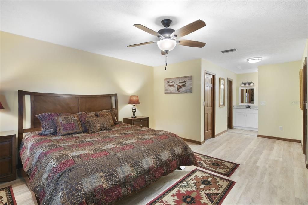 For Sale: $419,900 (3 beds, 2 baths, 2651 Square Feet)