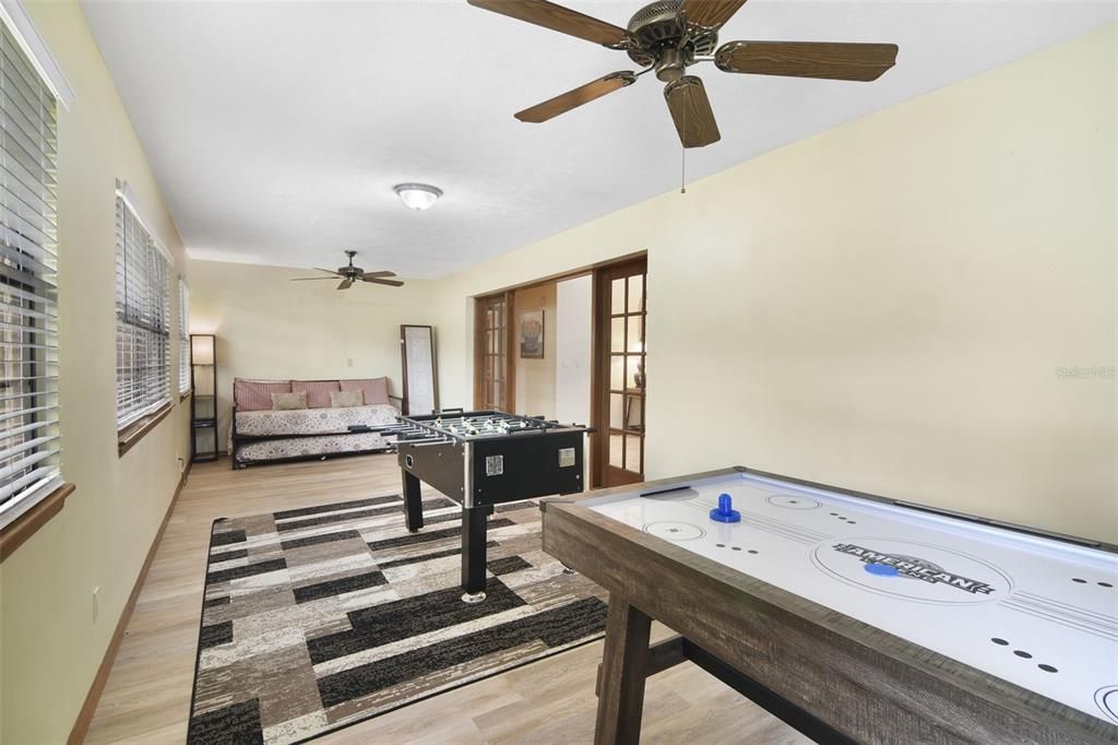 For Sale: $419,900 (3 beds, 2 baths, 2651 Square Feet)