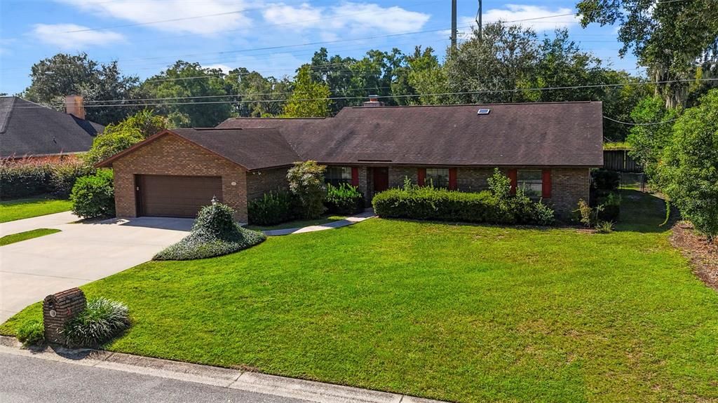 For Sale: $419,900 (3 beds, 2 baths, 2651 Square Feet)