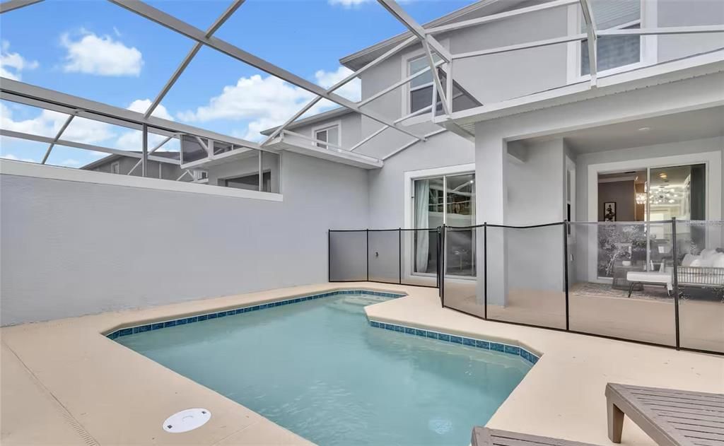 For Sale: $399,000 (4 beds, 3 baths, 1914 Square Feet)