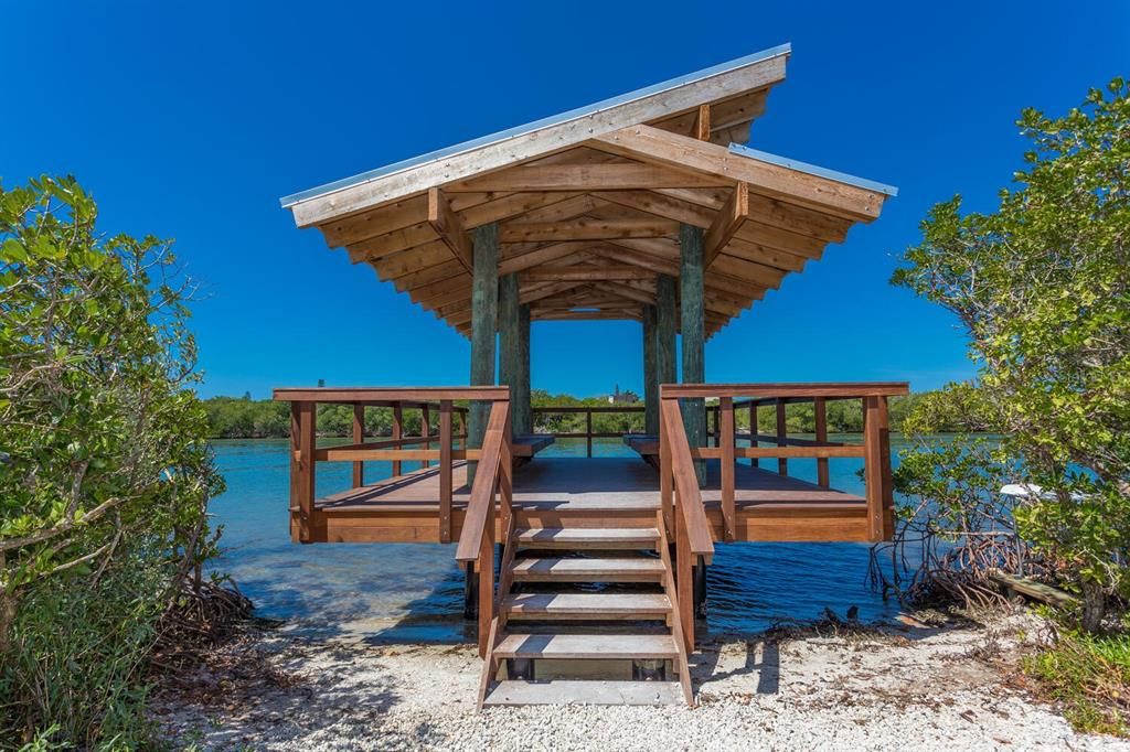 Active With Contract: $359,000 (3 beds, 2 baths, 1899 Square Feet)