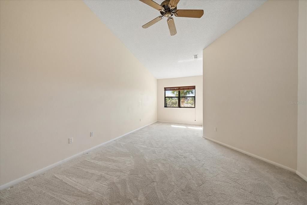 Active With Contract: $359,000 (3 beds, 2 baths, 1899 Square Feet)