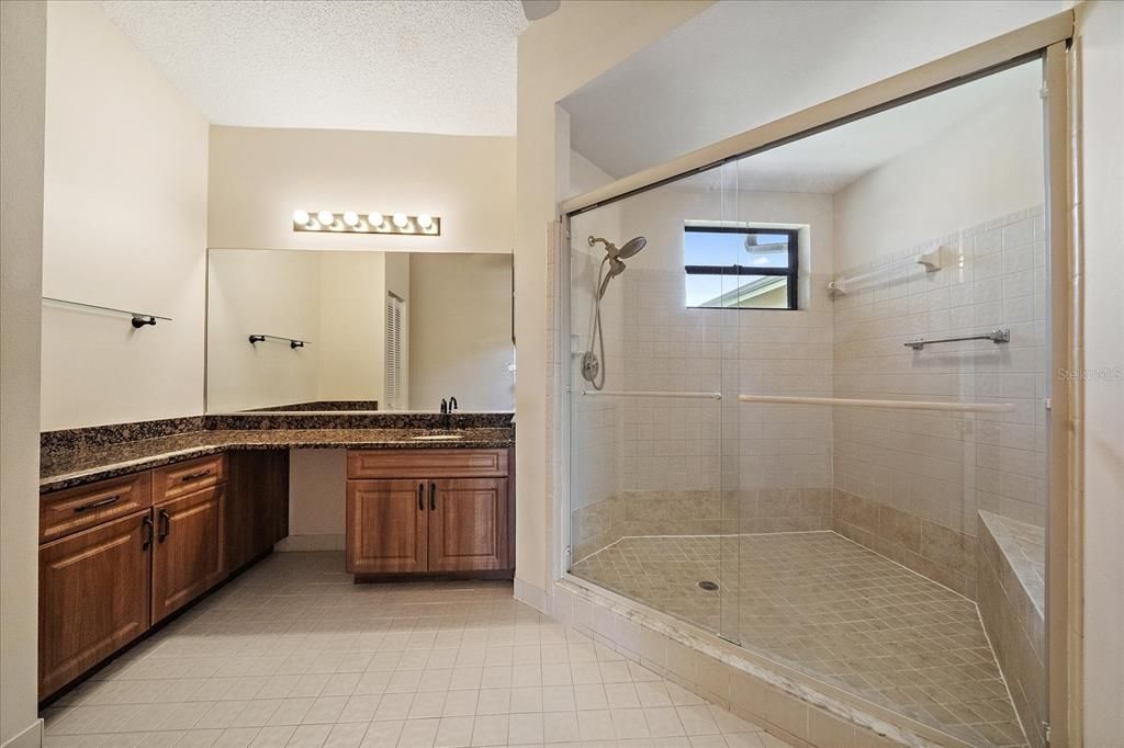 Active With Contract: $359,000 (3 beds, 2 baths, 1899 Square Feet)