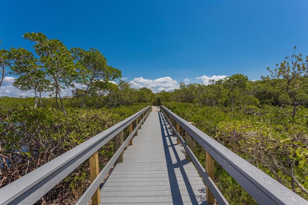 Active With Contract: $359,000 (3 beds, 2 baths, 1899 Square Feet)