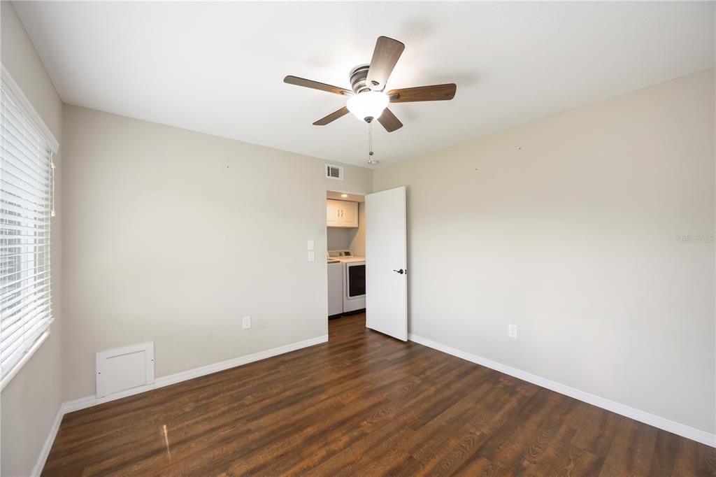 For Sale: $226,900 (2 beds, 2 baths, 1195 Square Feet)