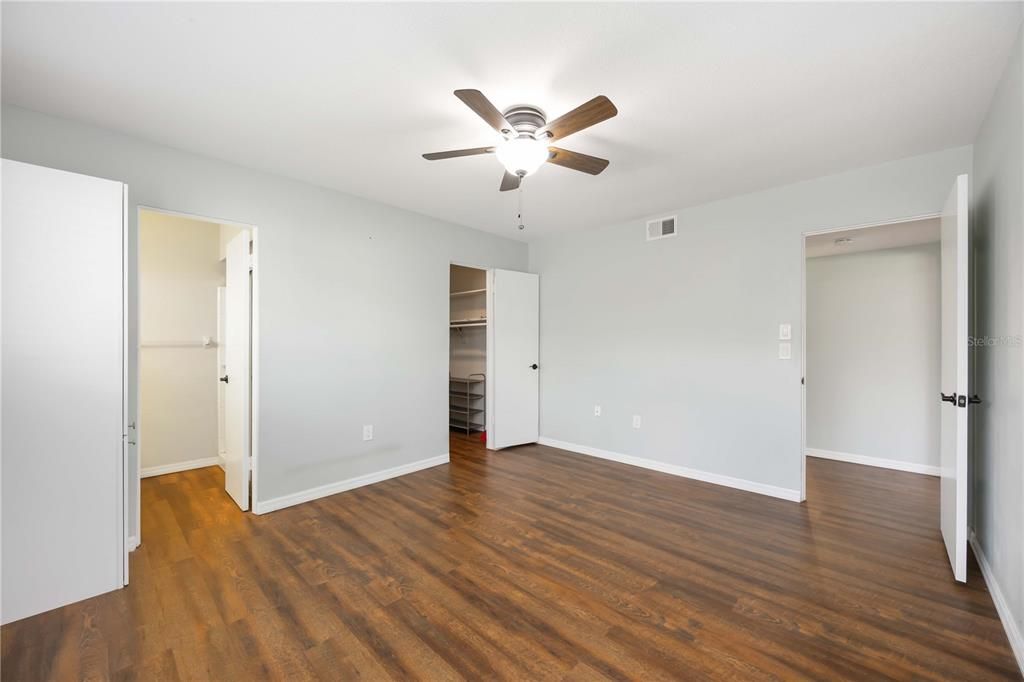 For Sale: $226,900 (2 beds, 2 baths, 1195 Square Feet)