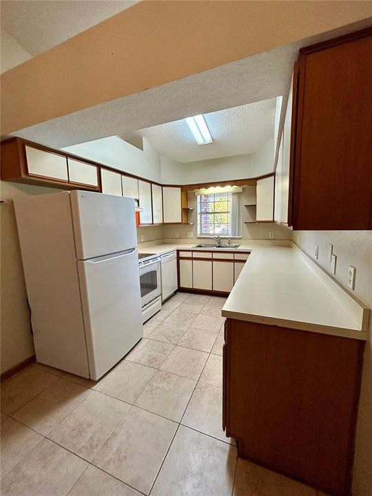 出租: $1,675 (3 贝兹, 2 浴室, 1168 平方英尺)