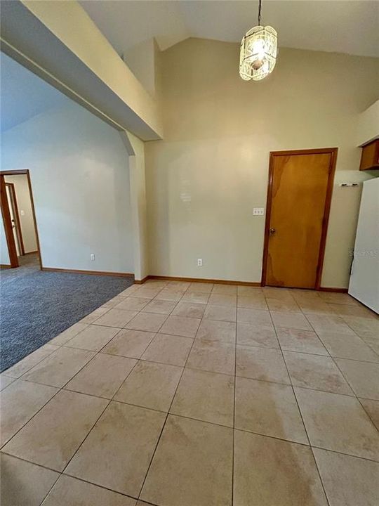 出租: $1,675 (3 贝兹, 2 浴室, 1168 平方英尺)