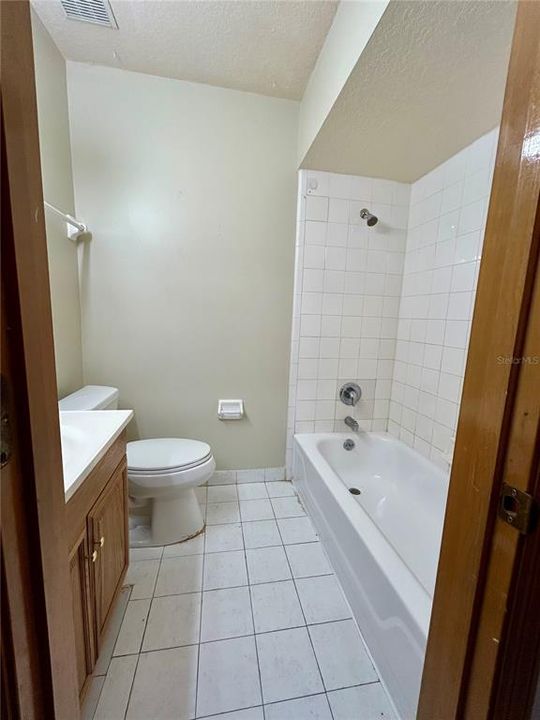 出租: $1,675 (3 贝兹, 2 浴室, 1168 平方英尺)