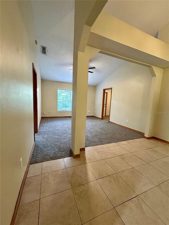 出租: $1,675 (3 贝兹, 2 浴室, 1168 平方英尺)