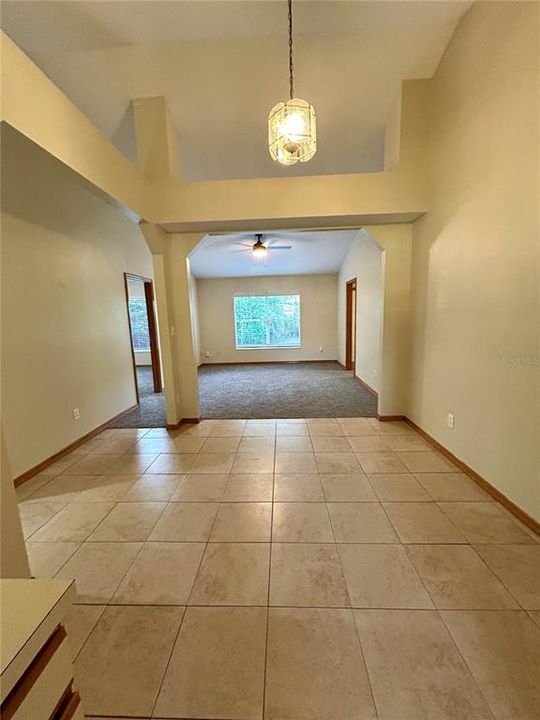 出租: $1,675 (3 贝兹, 2 浴室, 1168 平方英尺)