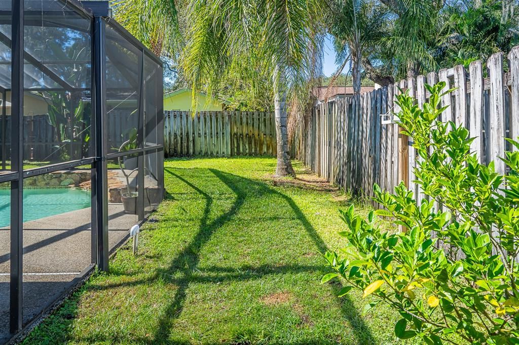 Activo con contrato: $670,000 (3 camas, 2 baños, 2575 Pies cuadrados)