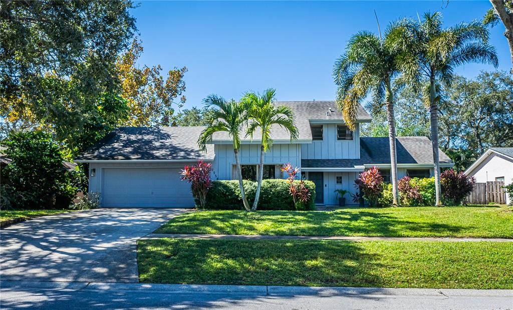 Activo con contrato: $670,000 (3 camas, 2 baños, 2575 Pies cuadrados)