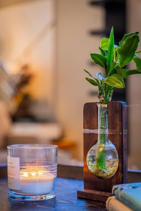 Activo con contrato: $670,000 (3 camas, 2 baños, 2575 Pies cuadrados)