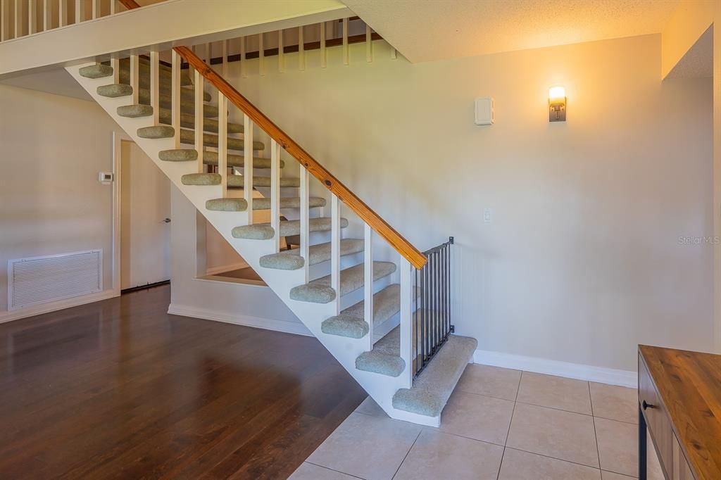 Activo con contrato: $670,000 (3 camas, 2 baños, 2575 Pies cuadrados)