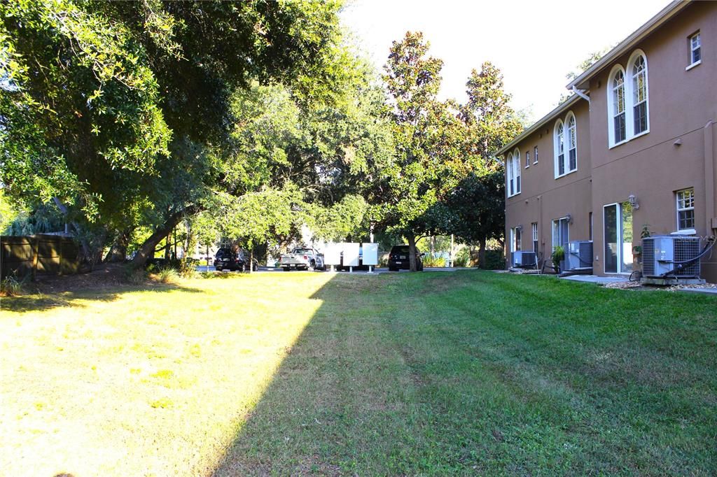 For Sale: $260,000 (2 beds, 2 baths, 1448 Square Feet)