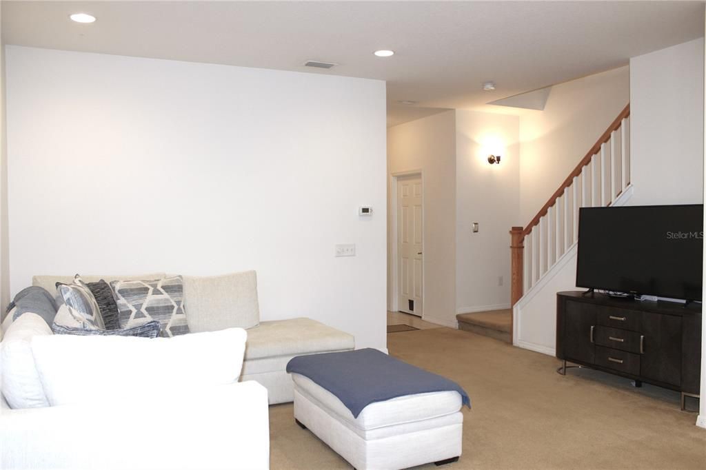 For Sale: $260,000 (2 beds, 2 baths, 1448 Square Feet)