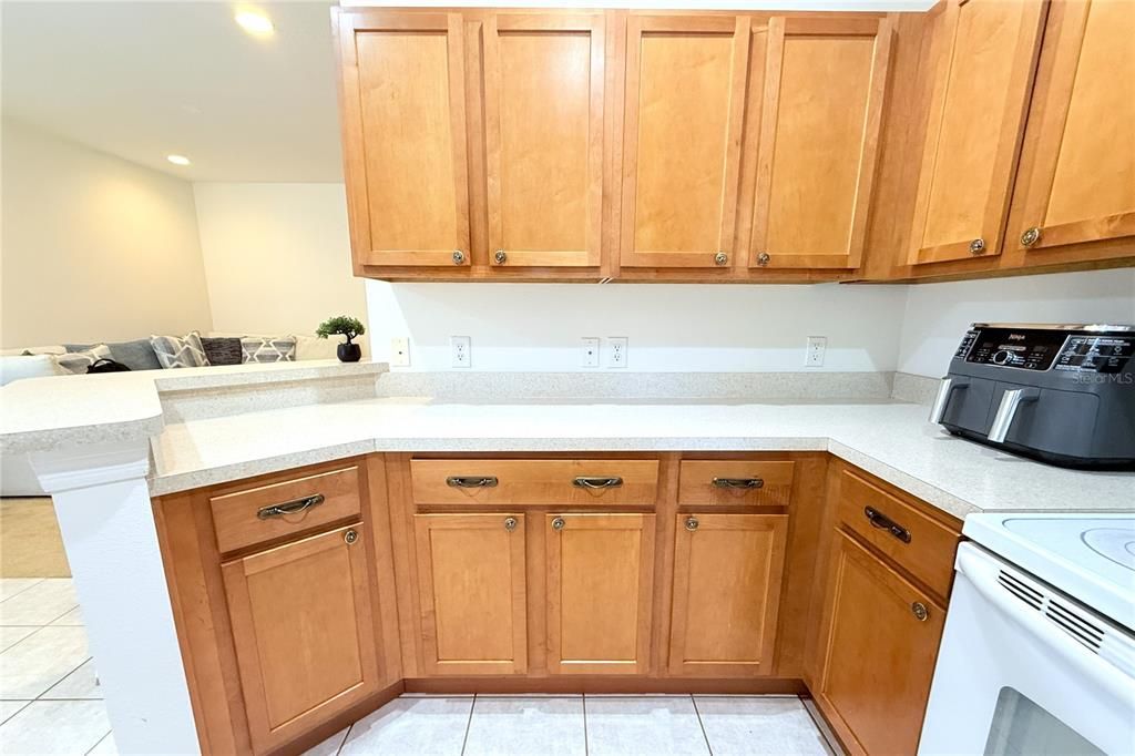 For Sale: $260,000 (2 beds, 2 baths, 1448 Square Feet)