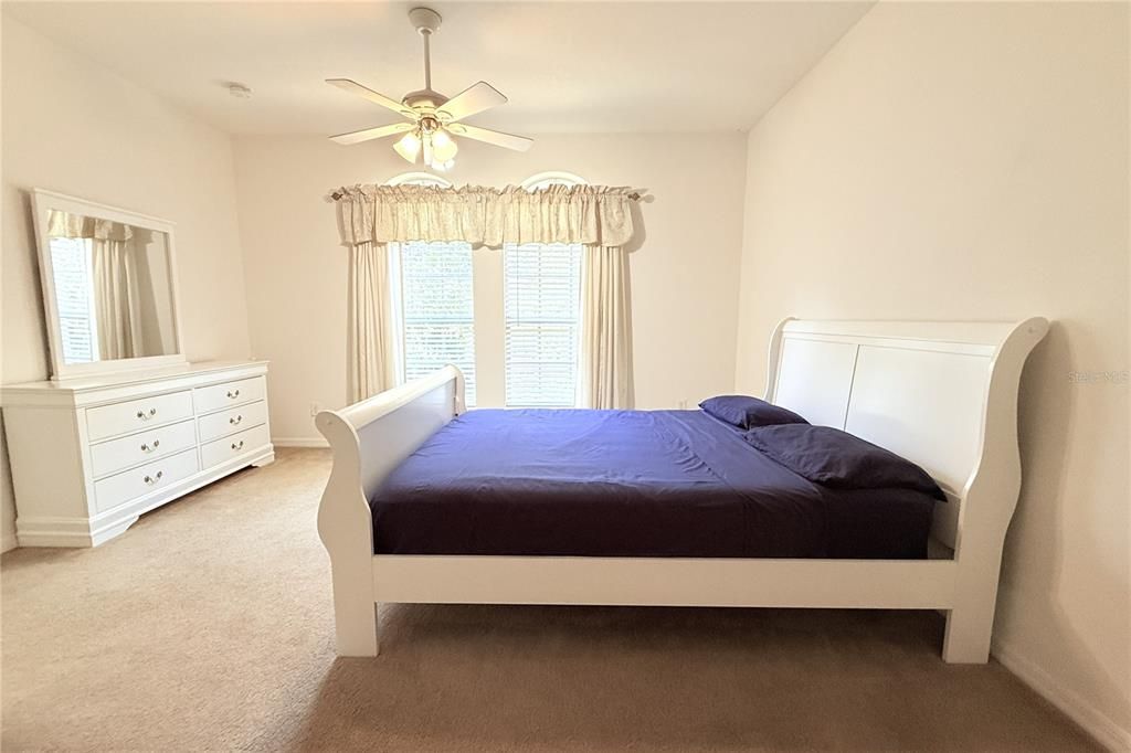 For Sale: $260,000 (2 beds, 2 baths, 1448 Square Feet)