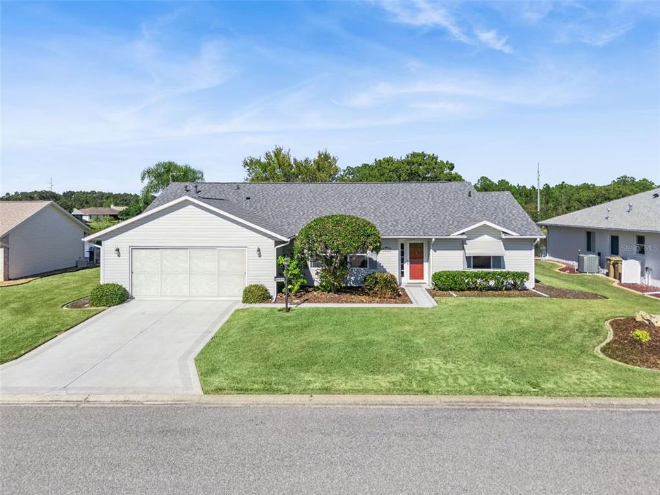 Active With Contract: $320,000 (3 beds, 2 baths, 1926 Square Feet)