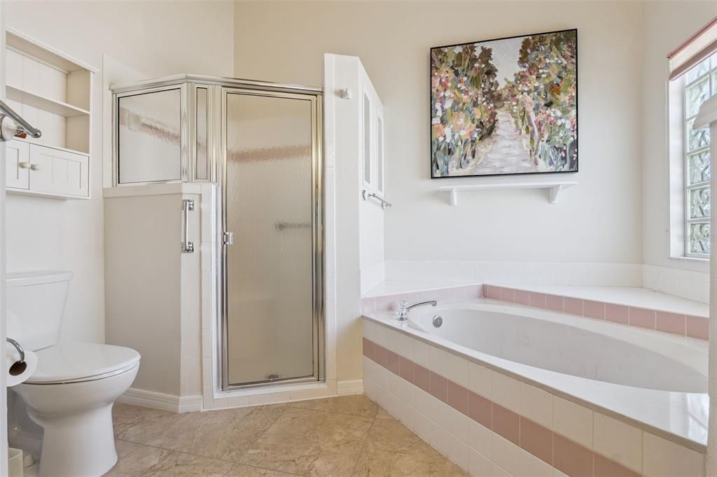 Active With Contract: $320,000 (3 beds, 2 baths, 1926 Square Feet)