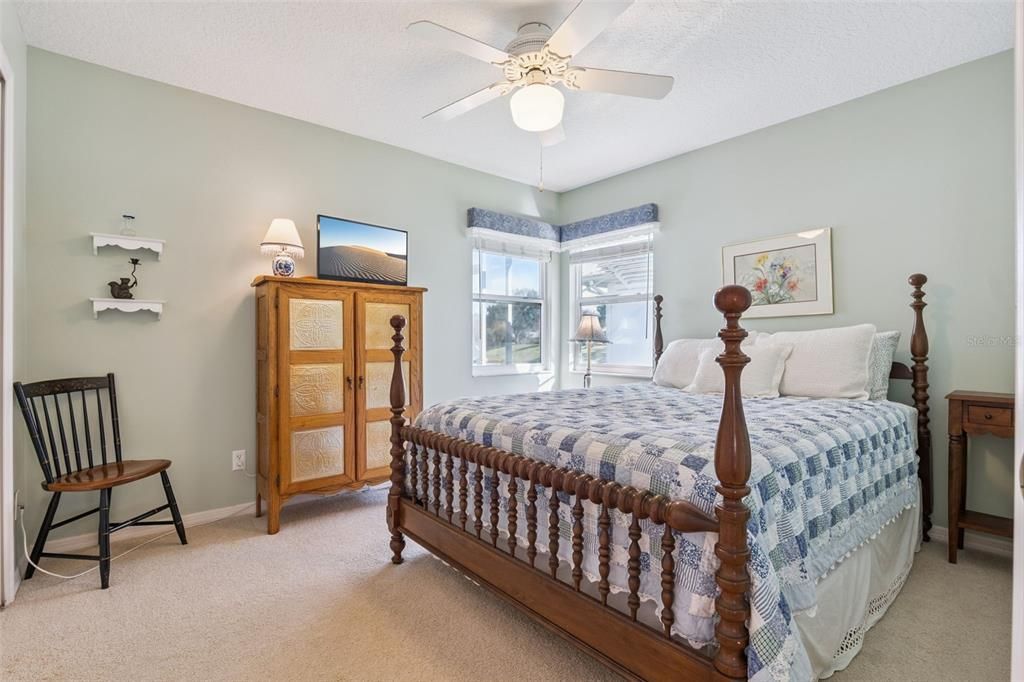 Active With Contract: $320,000 (3 beds, 2 baths, 1926 Square Feet)