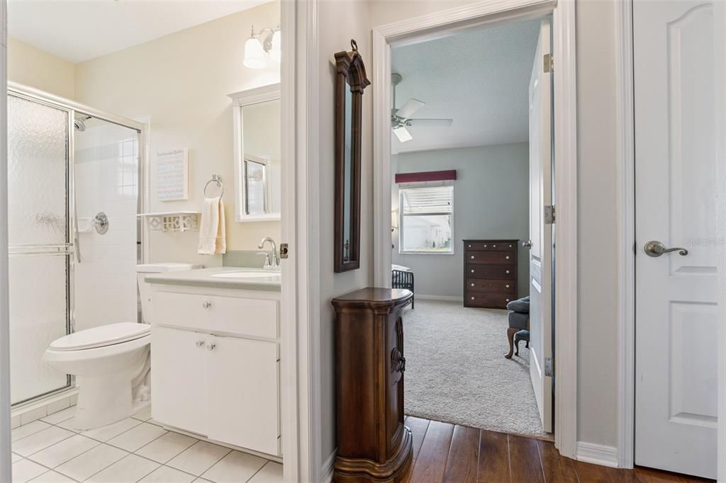 Active With Contract: $320,000 (3 beds, 2 baths, 1926 Square Feet)