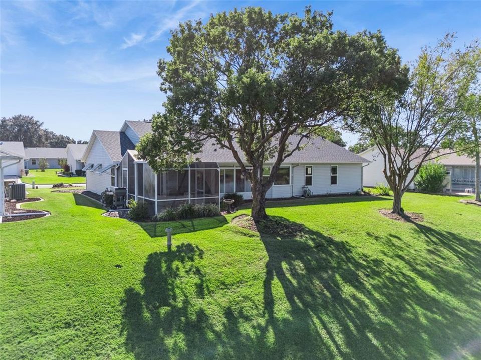 Active With Contract: $320,000 (3 beds, 2 baths, 1926 Square Feet)