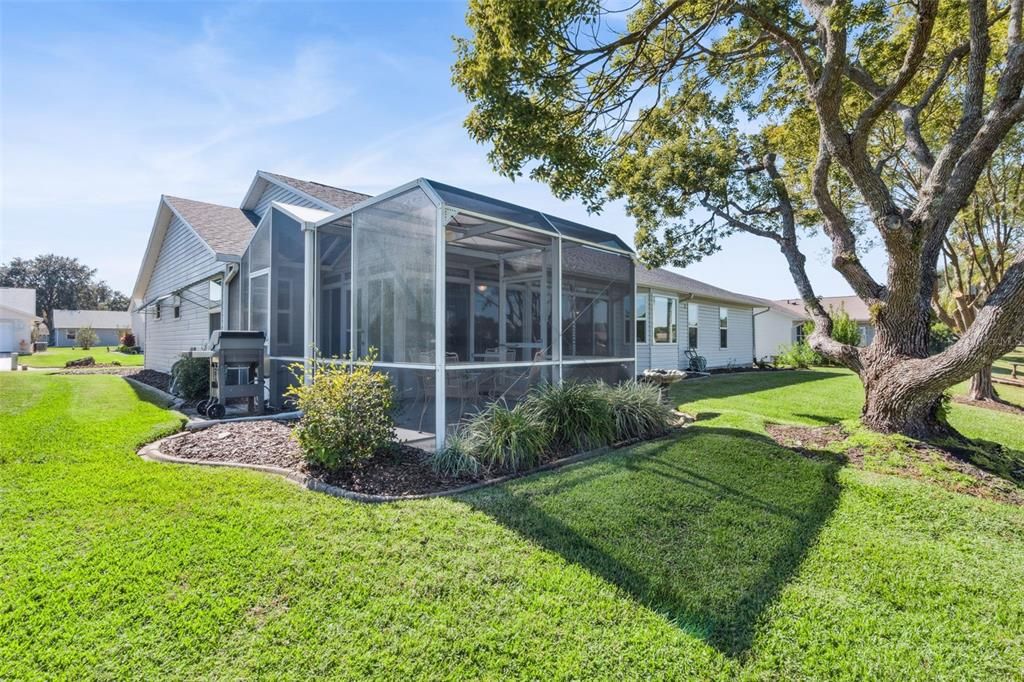 Active With Contract: $320,000 (3 beds, 2 baths, 1926 Square Feet)