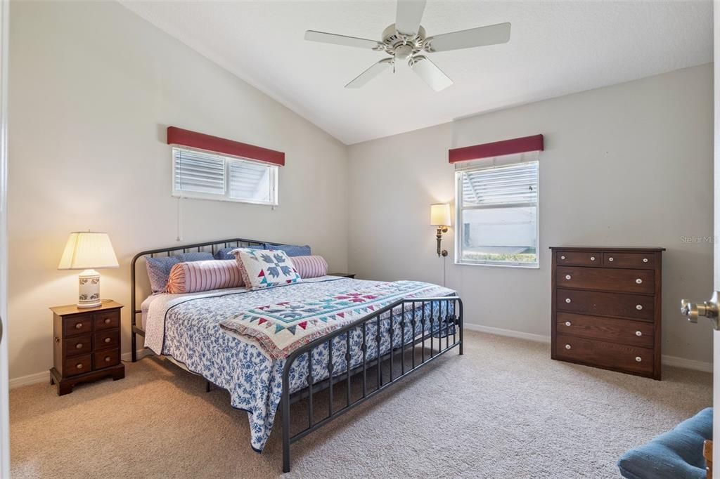 Active With Contract: $320,000 (3 beds, 2 baths, 1926 Square Feet)