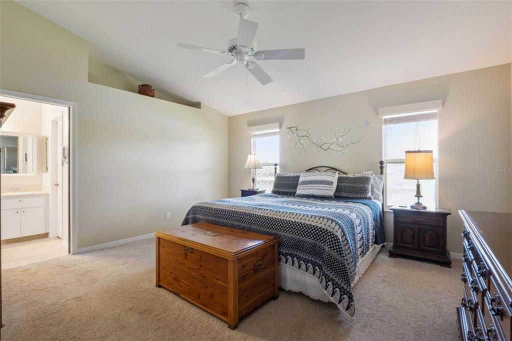 Active With Contract: $320,000 (3 beds, 2 baths, 1926 Square Feet)