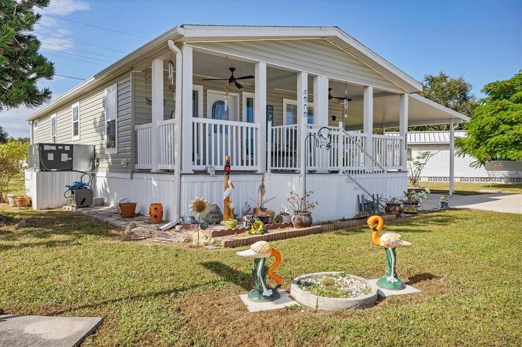 For Sale: $249,900 (2 beds, 2 baths, 1032 Square Feet)