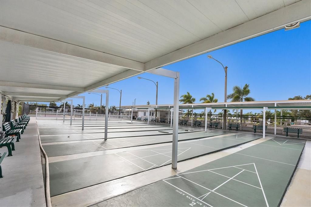 For Sale: $249,900 (2 beds, 2 baths, 1032 Square Feet)