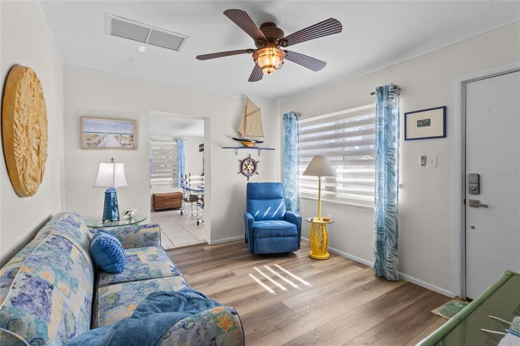 На продажу: $599,000 (3 спален, 0 ванн, 1952 Квадратных фут)