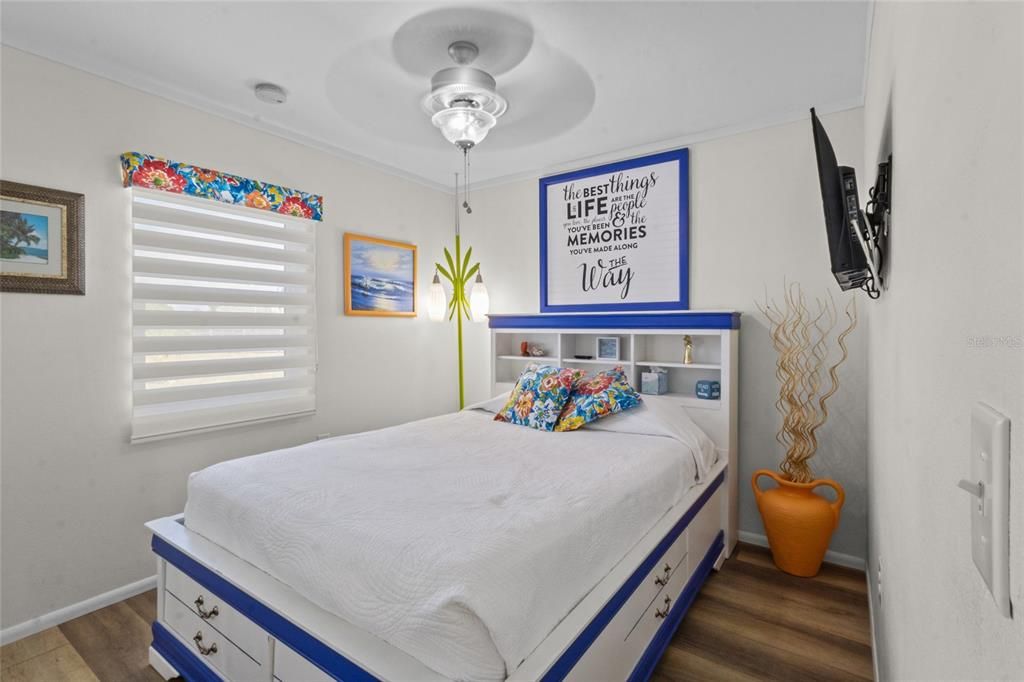 На продажу: $599,000 (3 спален, 0 ванн, 1952 Квадратных фут)