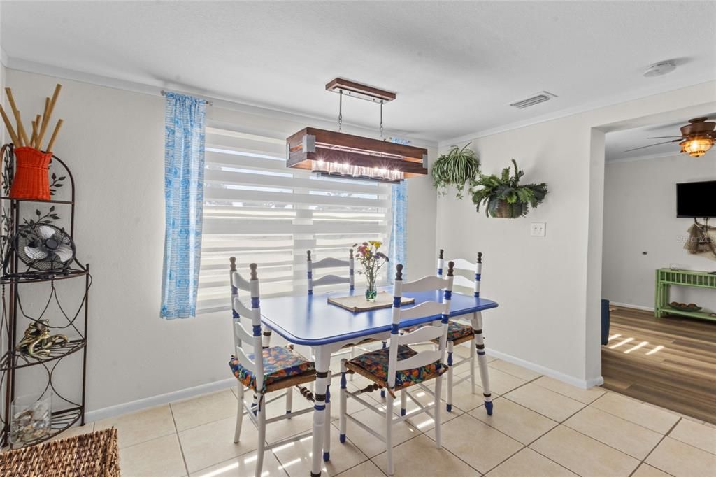 На продажу: $599,000 (3 спален, 0 ванн, 1952 Квадратных фут)