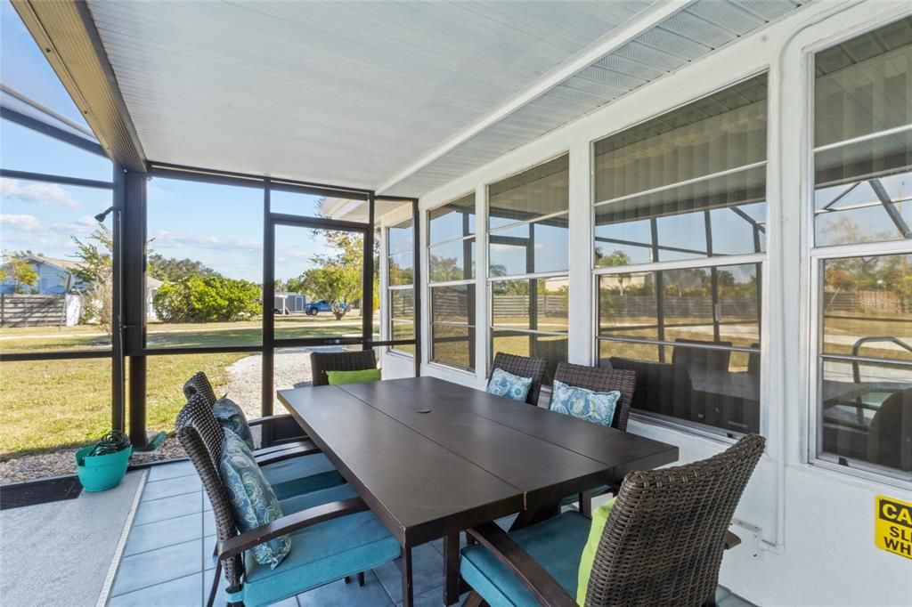 На продажу: $599,000 (3 спален, 0 ванн, 1952 Квадратных фут)