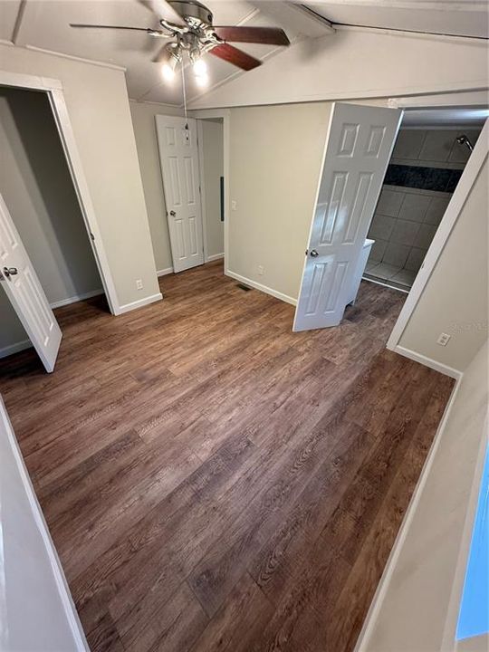 На продажу: $139,000 (2 спален, 2 ванн, 840 Квадратных фут)