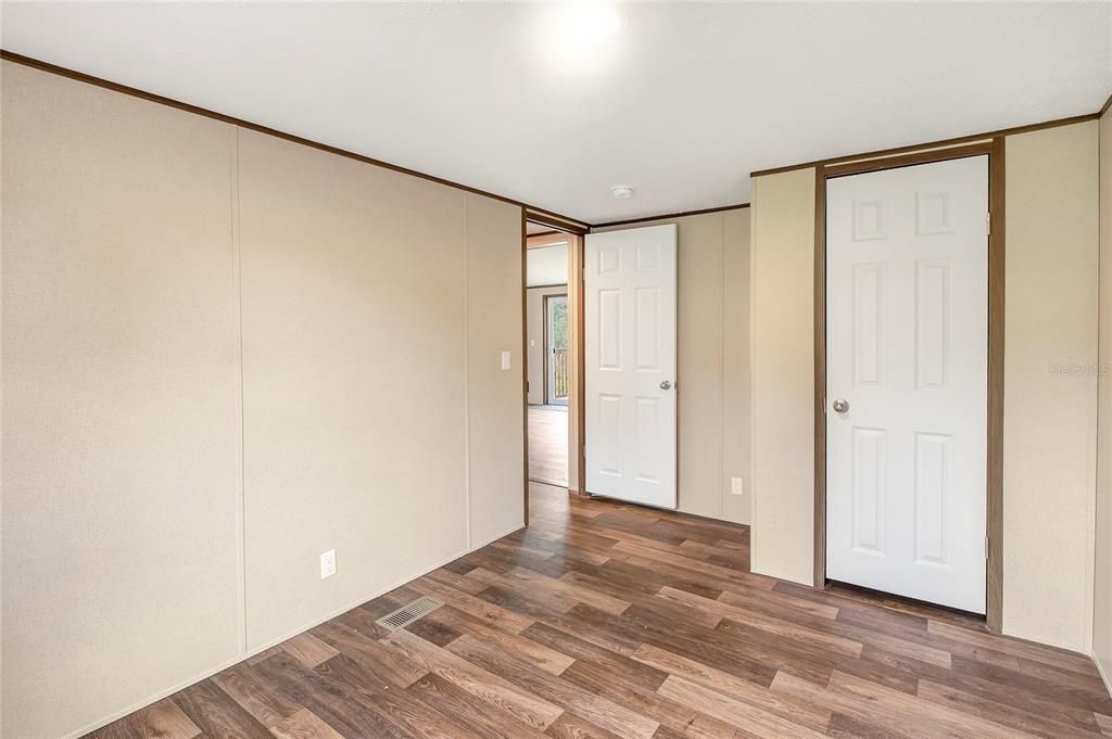 For Sale: $420,000 (4 beds, 2 baths, 1568 Square Feet)