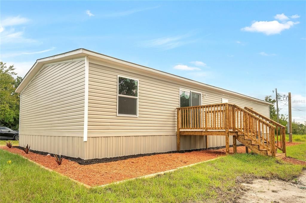 For Sale: $420,000 (4 beds, 2 baths, 1568 Square Feet)