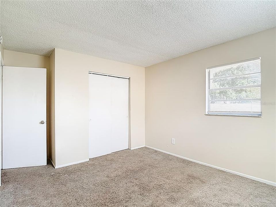 Activo con contrato: $349,900 (4 camas, 0 baños, 1690 Pies cuadrados)